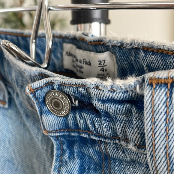 Abercrombie and Fitch 90s straight ultra high rise jeans - Picture 3 of 3